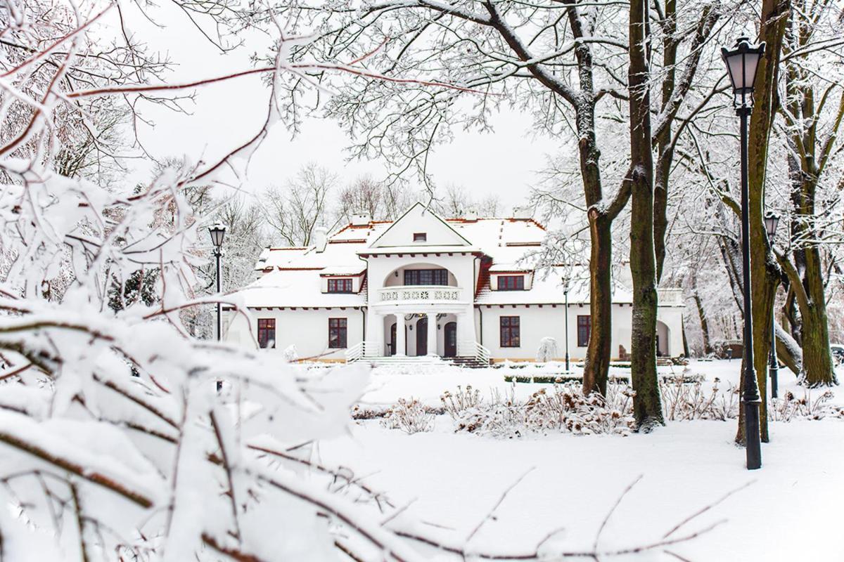 Rezydencja Dwor Polski Bełchatów Exteriör bild