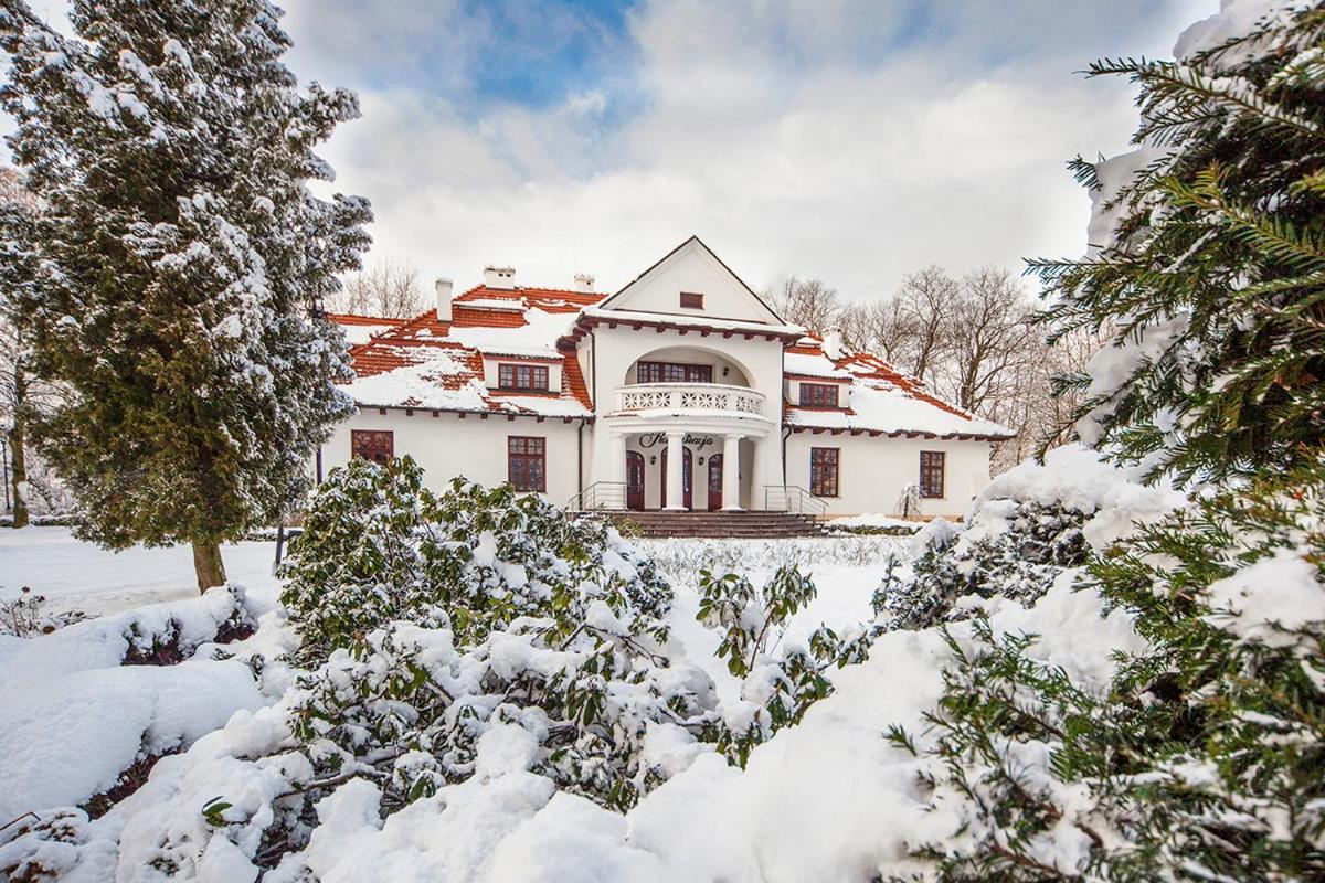 Rezydencja Dwor Polski Bełchatów Exteriör bild